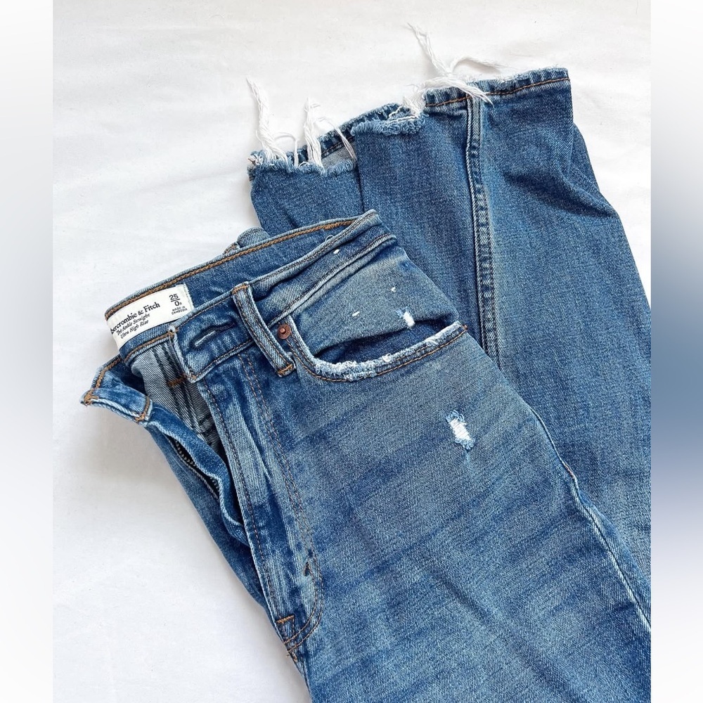 Abercrombie Ankle Straight Ultra High Rise Jeans